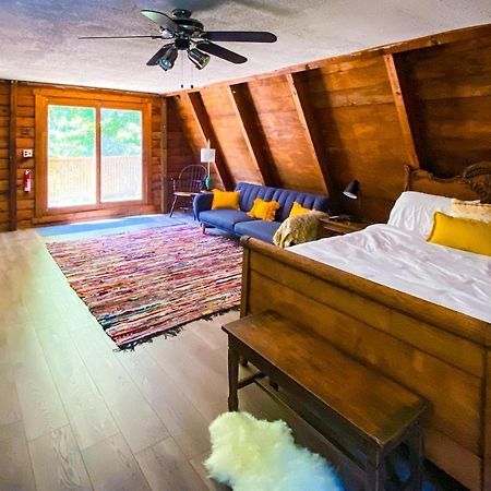 Hikers Haven, A Cozy Cabin Loft Above Bashakill Wildlife Refuge Villa Wurtsboro Eksteriør bilde